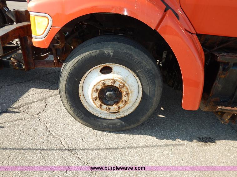 image for item L2304 2001 Sterling LT7500 dump truck