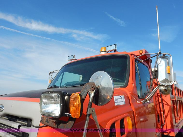 image for item L2304 2001 Sterling LT7500 dump truck