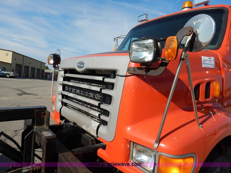 image for item L2304 2001 Sterling LT7500 dump truck