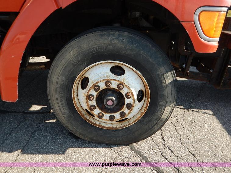 image for item L2304 2001 Sterling LT7500 dump truck