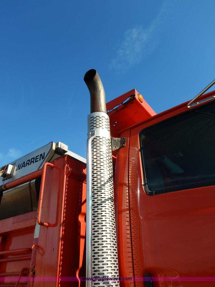 image for item L2304 2001 Sterling LT7500 dump truck