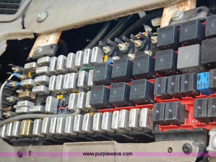 image for item L2304 2001 Sterling LT7500 dump truck