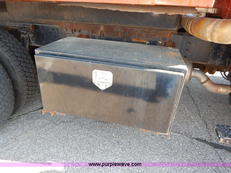 image for item L2304 2001 Sterling LT7500 dump truck