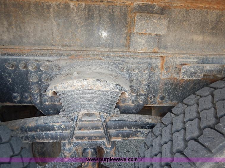 image for item L2304 2001 Sterling LT7500 dump truck