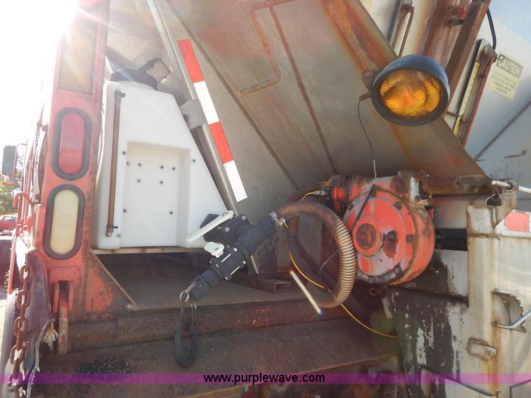 image for item L2304 2001 Sterling LT7500 dump truck