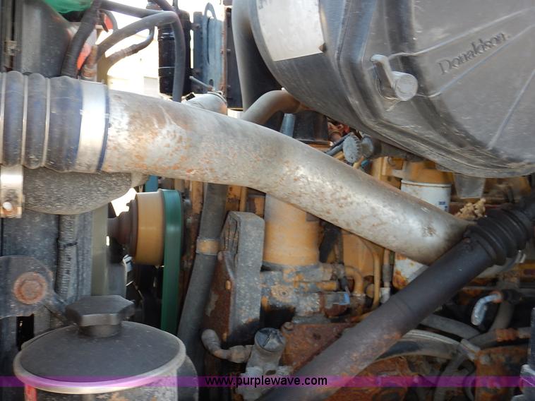 image for item L2304 2001 Sterling LT7500 dump truck