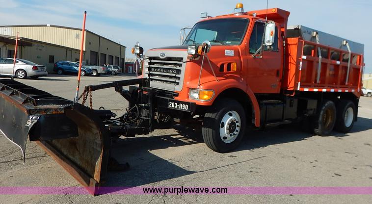 image for item L2305 2001 Sterling LT7500 dump truck