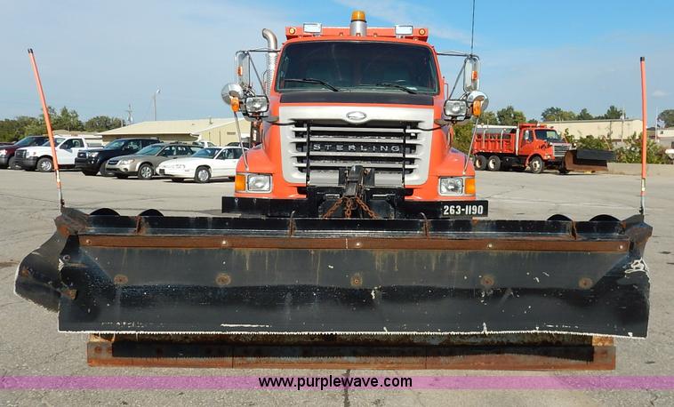 image for item L2305 2001 Sterling LT7500 dump truck