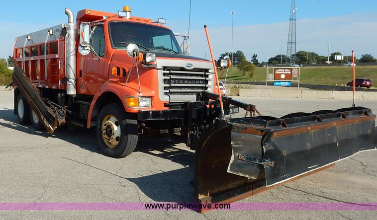 image for item L2305 2001 Sterling LT7500 dump truck