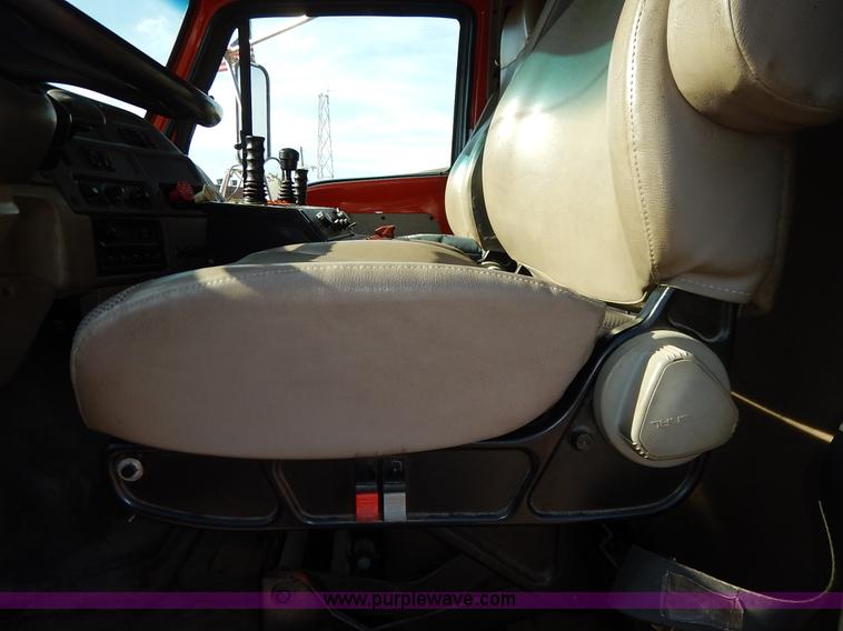 image for item L2305 2001 Sterling LT7500 dump truck