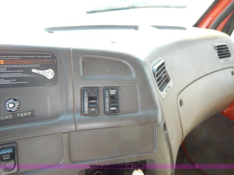 image for item L2305 2001 Sterling LT7500 dump truck