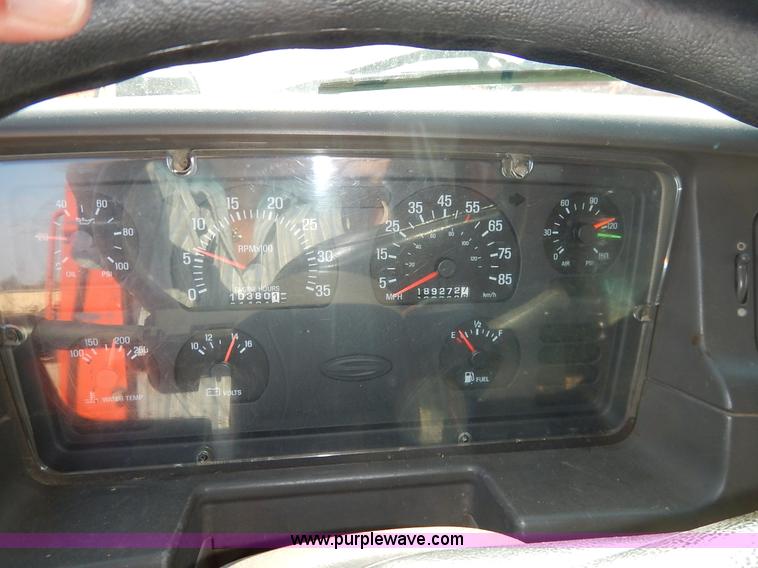 image for item L2305 2001 Sterling LT7500 dump truck