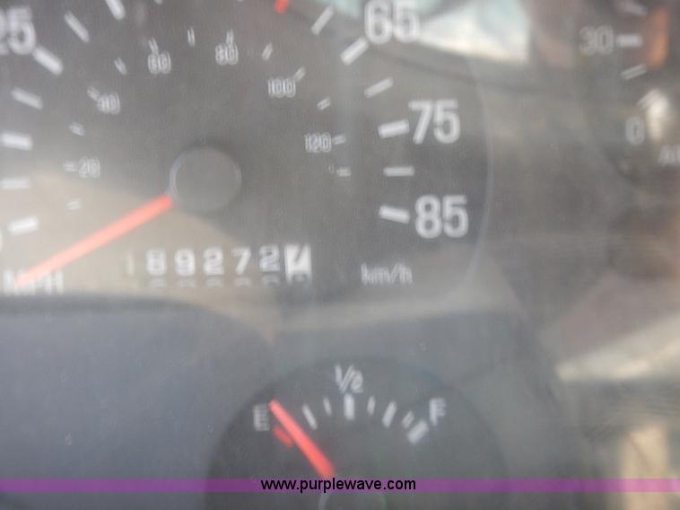 image for item L2305 2001 Sterling LT7500 dump truck