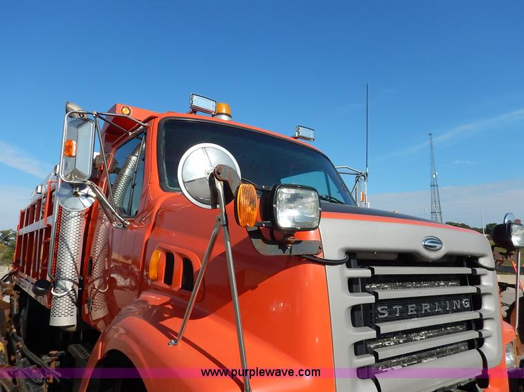 image for item L2305 2001 Sterling LT7500 dump truck