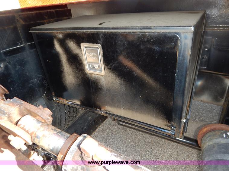 image for item L2305 2001 Sterling LT7500 dump truck