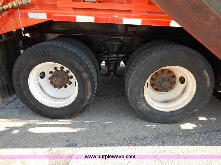 image for item L2305 2001 Sterling LT7500 dump truck