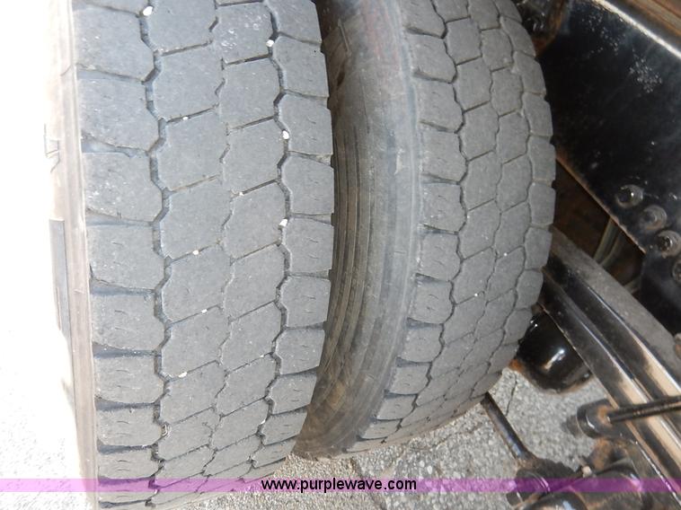 image for item L2305 2001 Sterling LT7500 dump truck