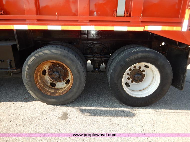 image for item L2305 2001 Sterling LT7500 dump truck