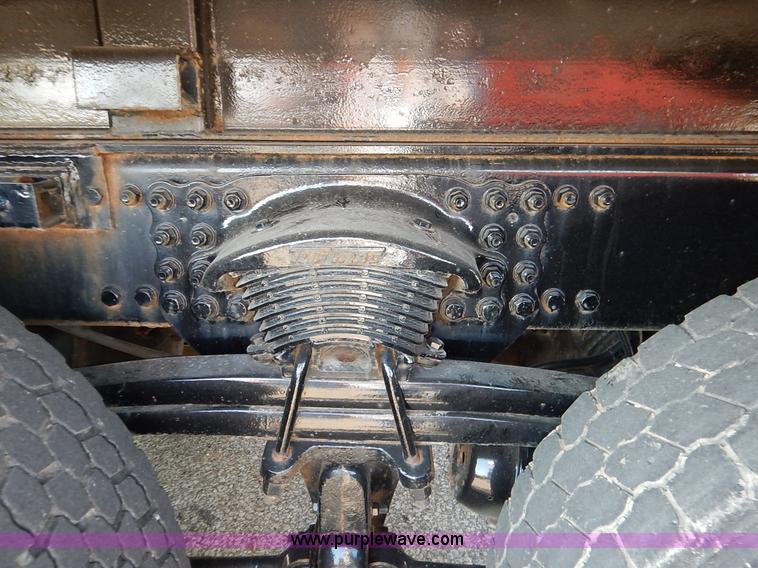 image for item L2305 2001 Sterling LT7500 dump truck