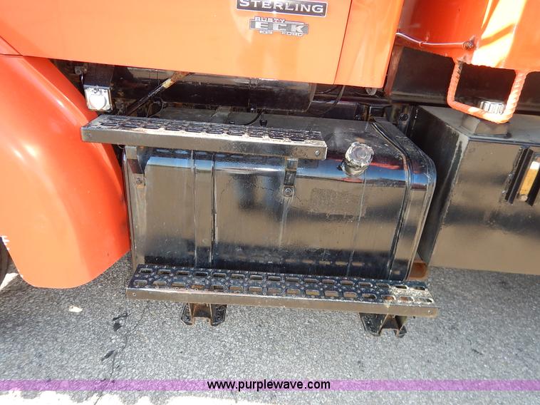 image for item L2305 2001 Sterling LT7500 dump truck