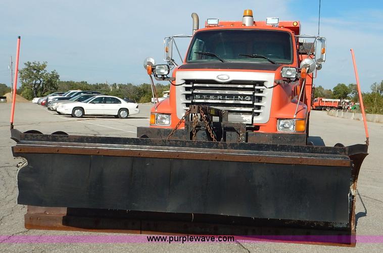 image for item L2306 2001 Sterling LT7500 dump truck