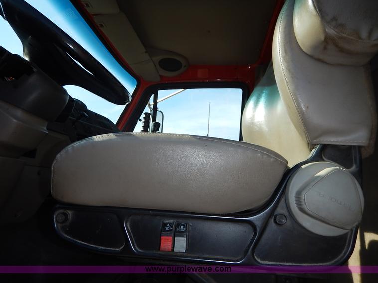 image for item L2306 2001 Sterling LT7500 dump truck