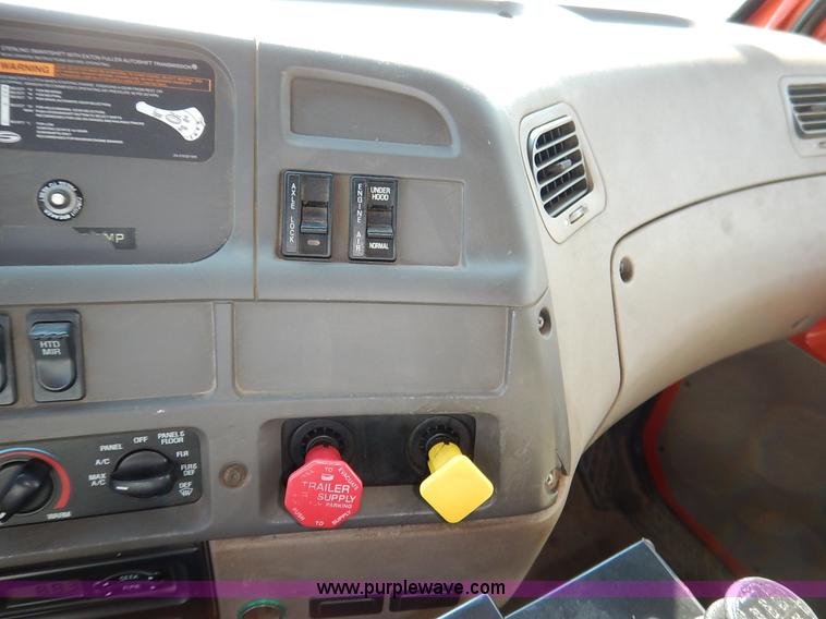 image for item L2306 2001 Sterling LT7500 dump truck