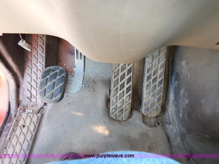 image for item L2306 2001 Sterling LT7500 dump truck