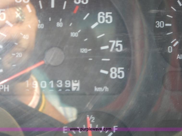 image for item L2306 2001 Sterling LT7500 dump truck