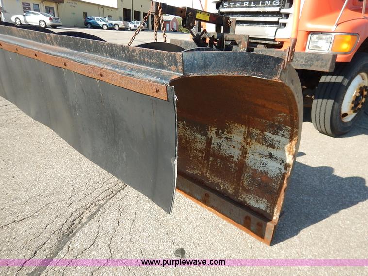 image for item L2306 2001 Sterling LT7500 dump truck