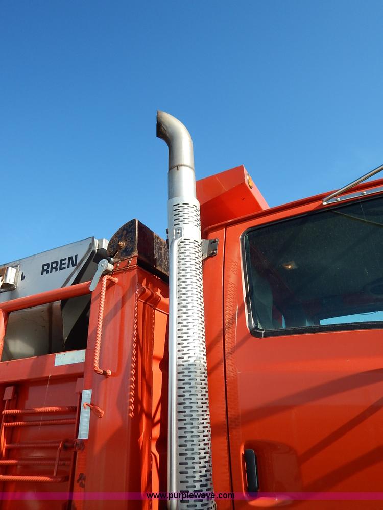 image for item L2306 2001 Sterling LT7500 dump truck