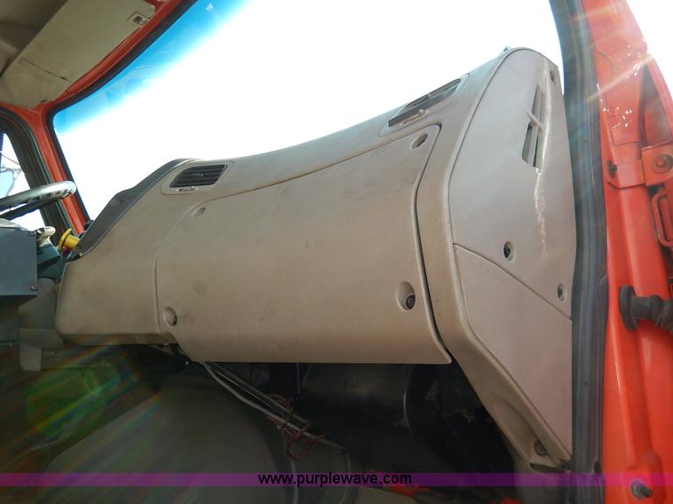 image for item L2306 2001 Sterling LT7500 dump truck