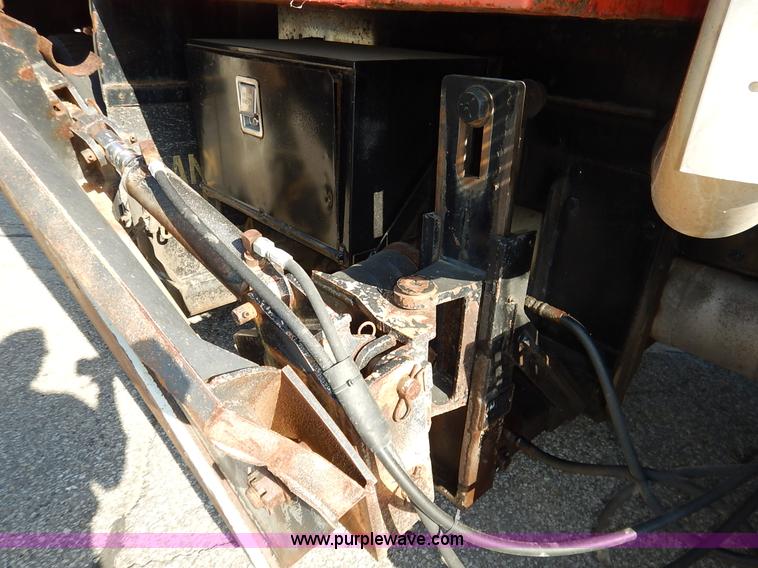 image for item L2306 2001 Sterling LT7500 dump truck