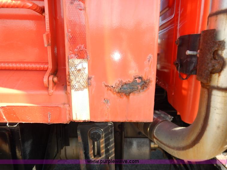 image for item L2306 2001 Sterling LT7500 dump truck