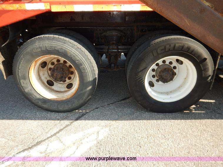 image for item L2306 2001 Sterling LT7500 dump truck