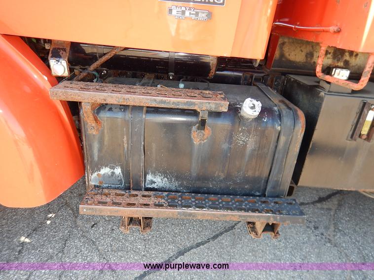 image for item L2306 2001 Sterling LT7500 dump truck