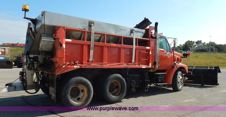 image for item L2307 2001 Sterling LT7500 dump truck