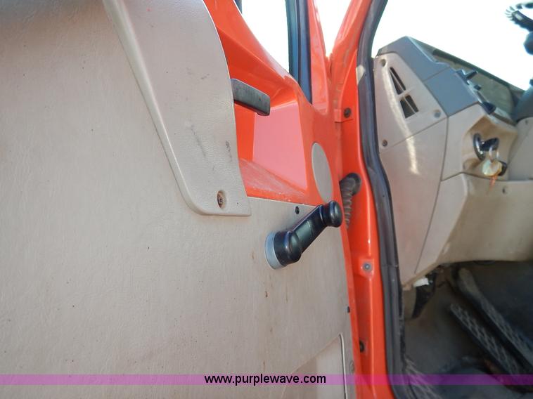 image for item L2307 2001 Sterling LT7500 dump truck