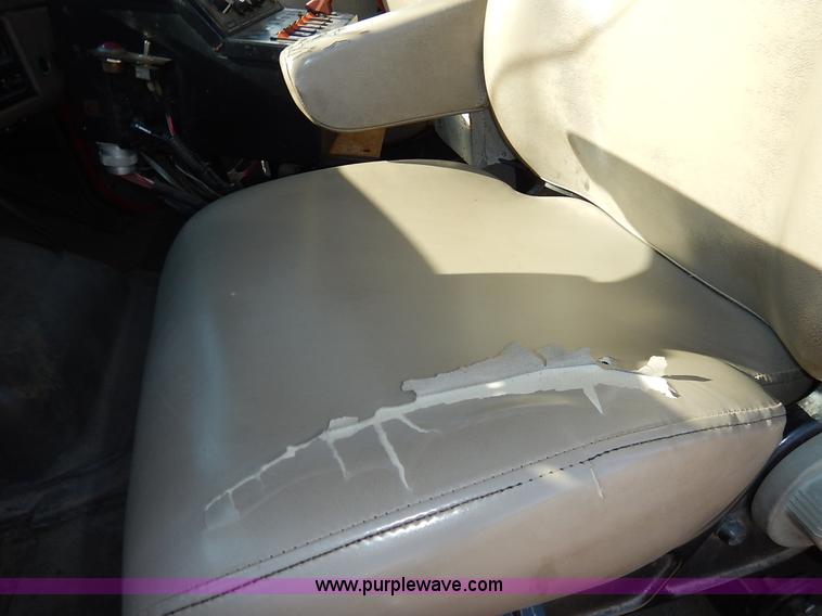 image for item L2307 2001 Sterling LT7500 dump truck