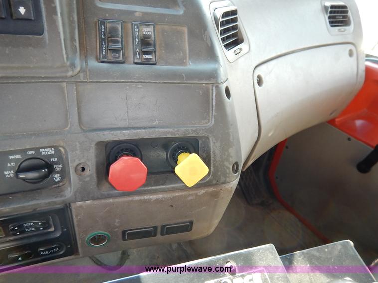 image for item L2307 2001 Sterling LT7500 dump truck