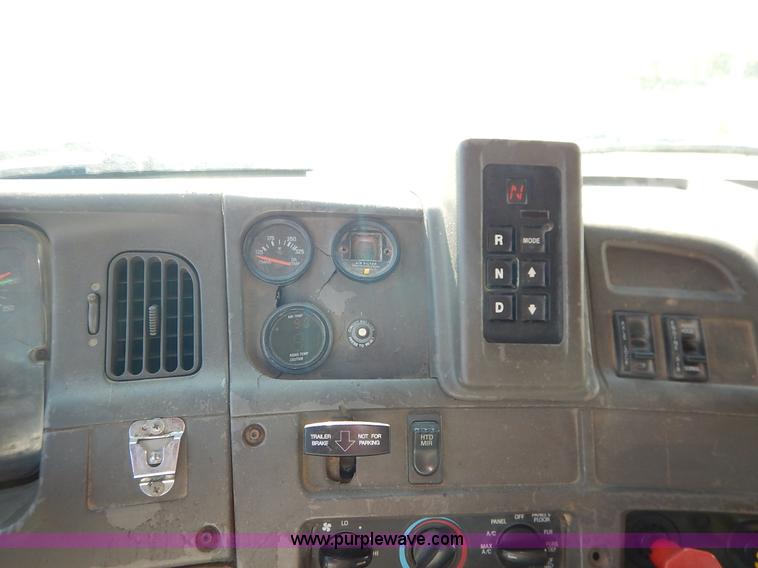 image for item L2307 2001 Sterling LT7500 dump truck