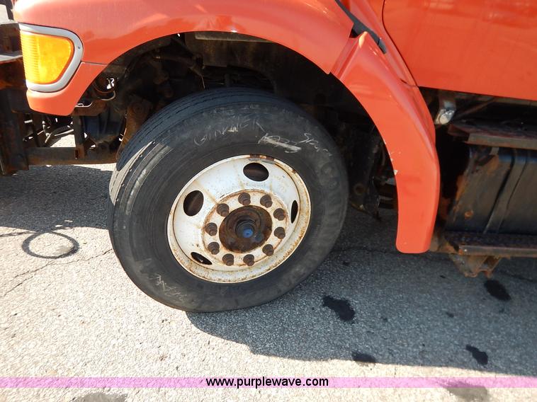 image for item L2307 2001 Sterling LT7500 dump truck