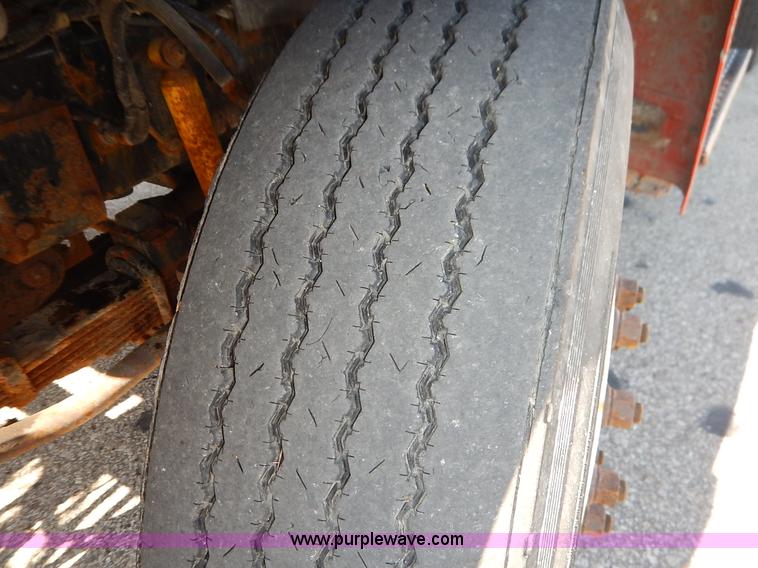 image for item L2307 2001 Sterling LT7500 dump truck