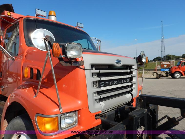 image for item L2307 2001 Sterling LT7500 dump truck