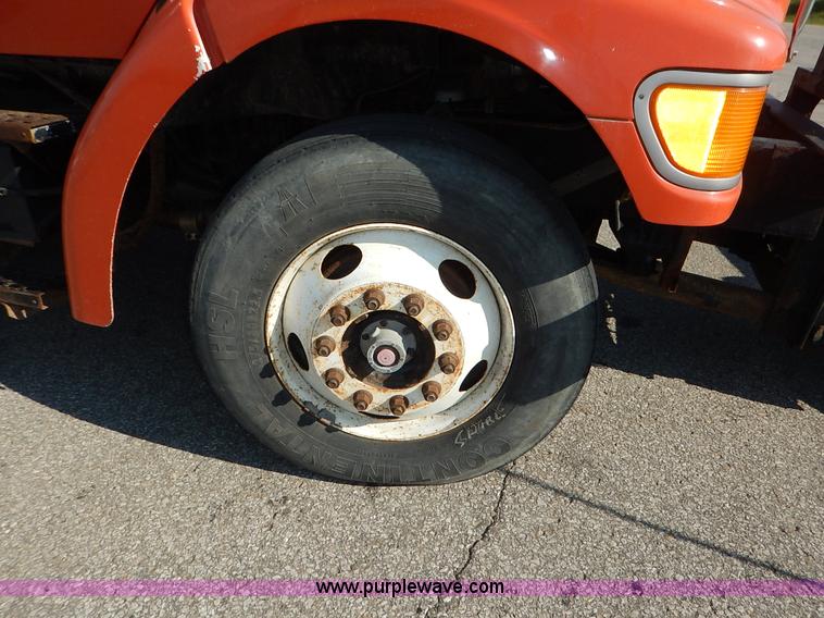 image for item L2307 2001 Sterling LT7500 dump truck