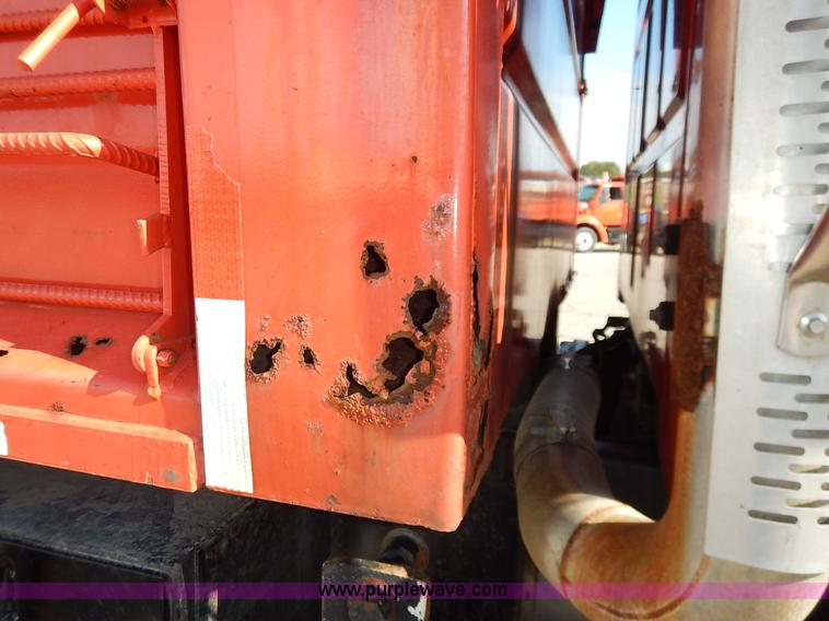 image for item L2307 2001 Sterling LT7500 dump truck