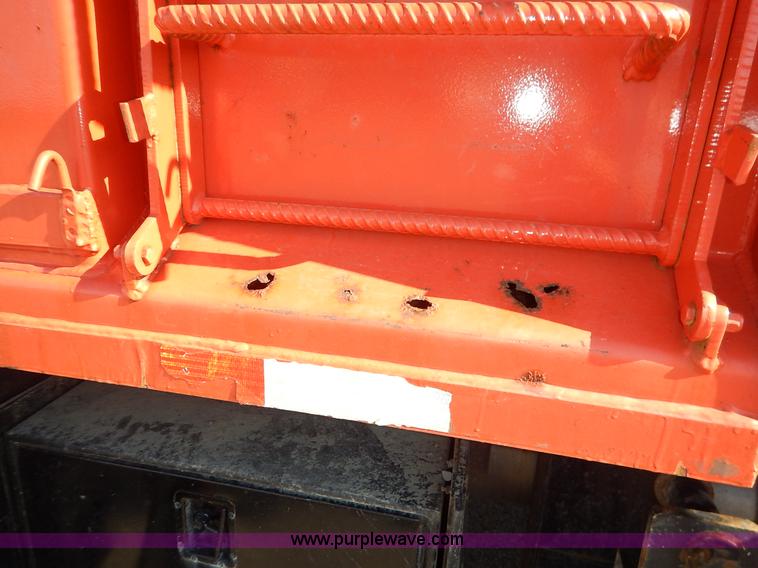 image for item L2307 2001 Sterling LT7500 dump truck