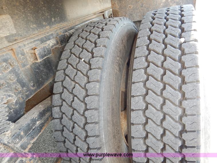 image for item L2307 2001 Sterling LT7500 dump truck