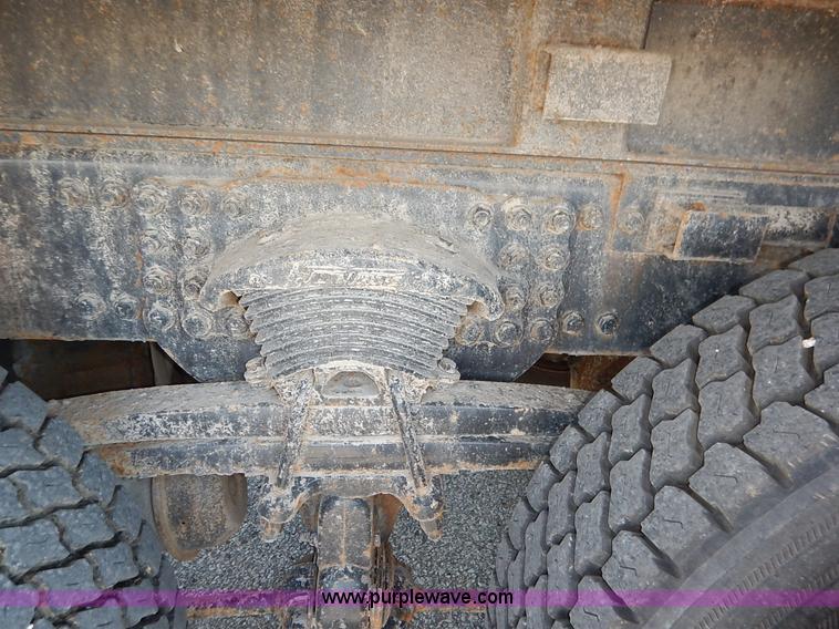 image for item L2307 2001 Sterling LT7500 dump truck