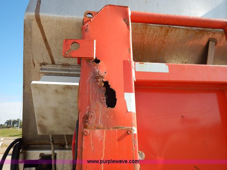 image for item L2307 2001 Sterling LT7500 dump truck